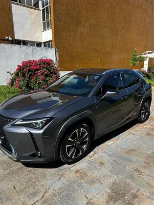 LEXUS UX 250h 2.0 VVT-I HYBRID LUXURY CVT LEXUS UX 250h 2.0 VVT-I HYBRID LUXURY CVT